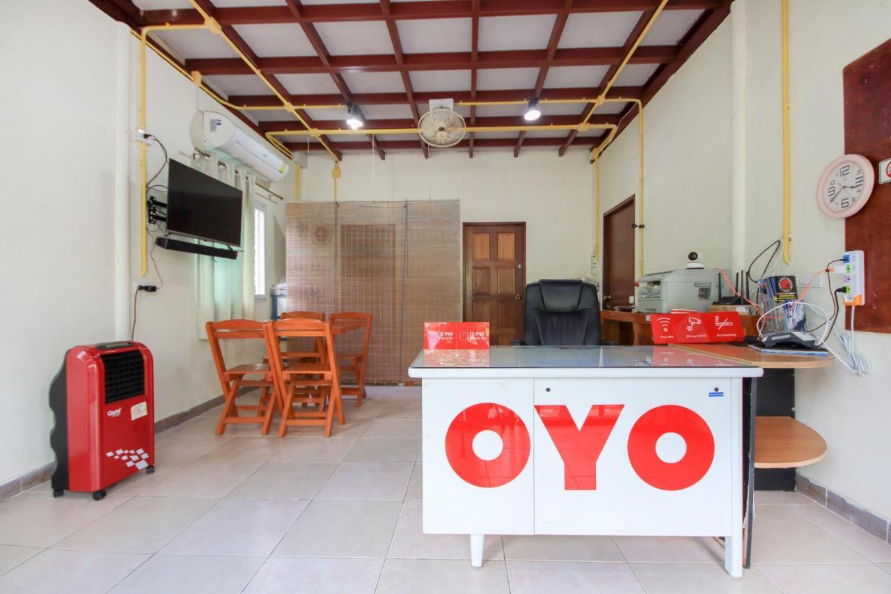 Готель Oyo 75373 Chamil House Nai Harn Екстер'єр фото