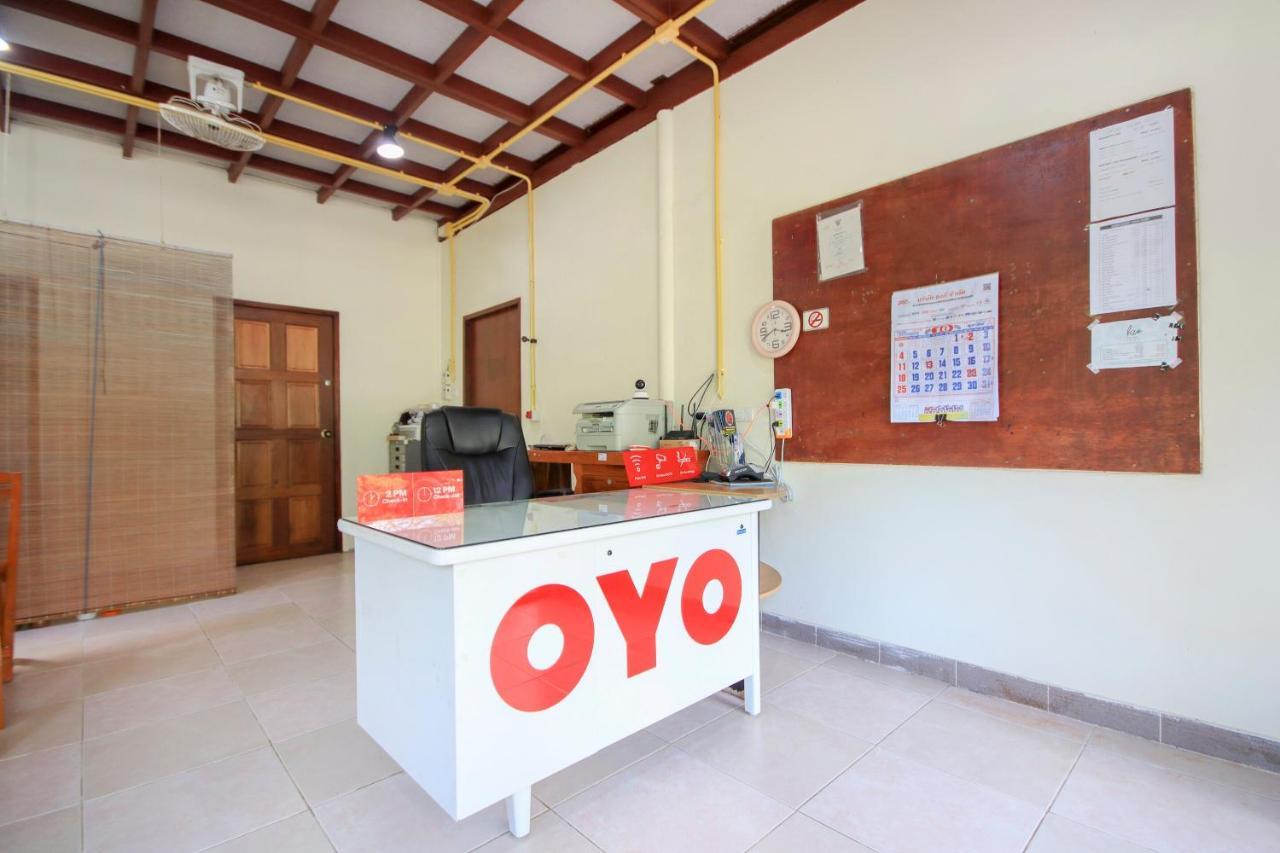 Готель Oyo 75373 Chamil House Nai Harn Екстер'єр фото